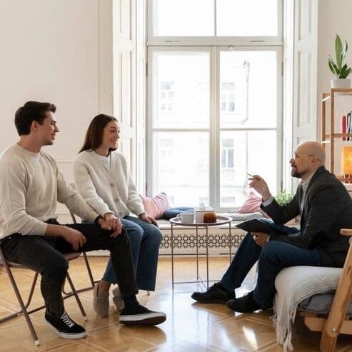 Человек работает